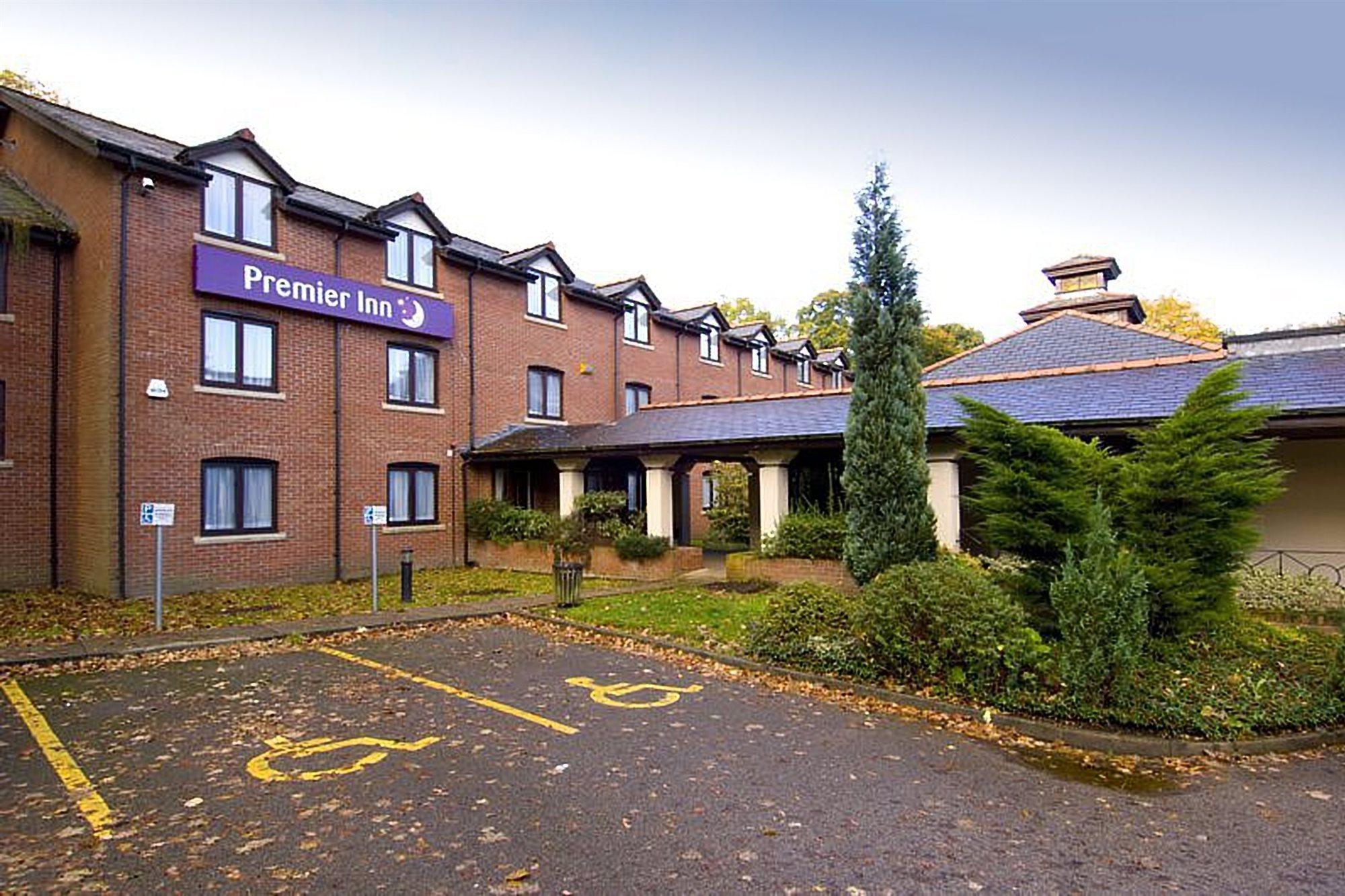 Premier Inn Manchester - Wilmslow Exterior foto