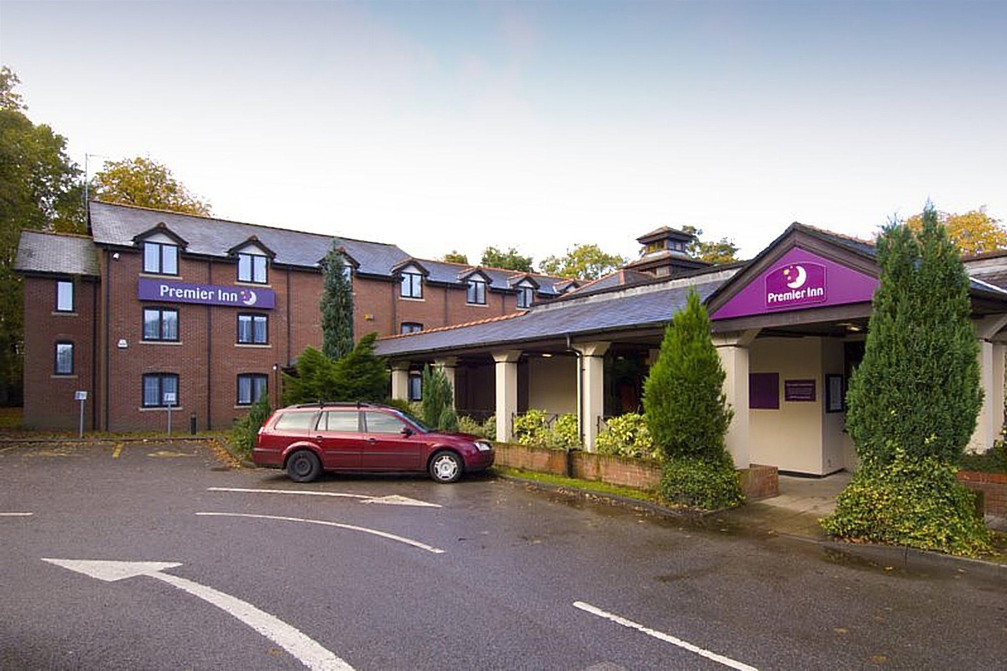 Premier Inn Manchester - Wilmslow Exterior foto